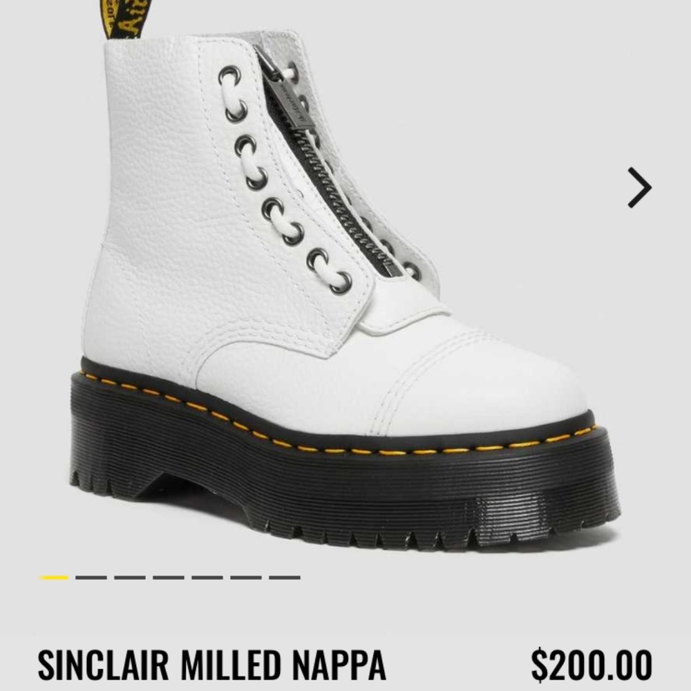 Dr Martens Sinclair boot in white